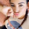avril_flores